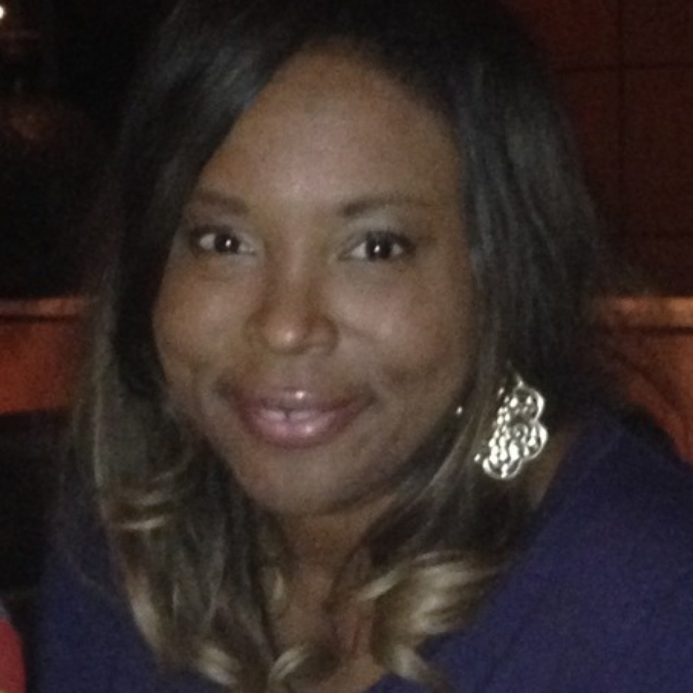 Meet your Posher, Yolanda